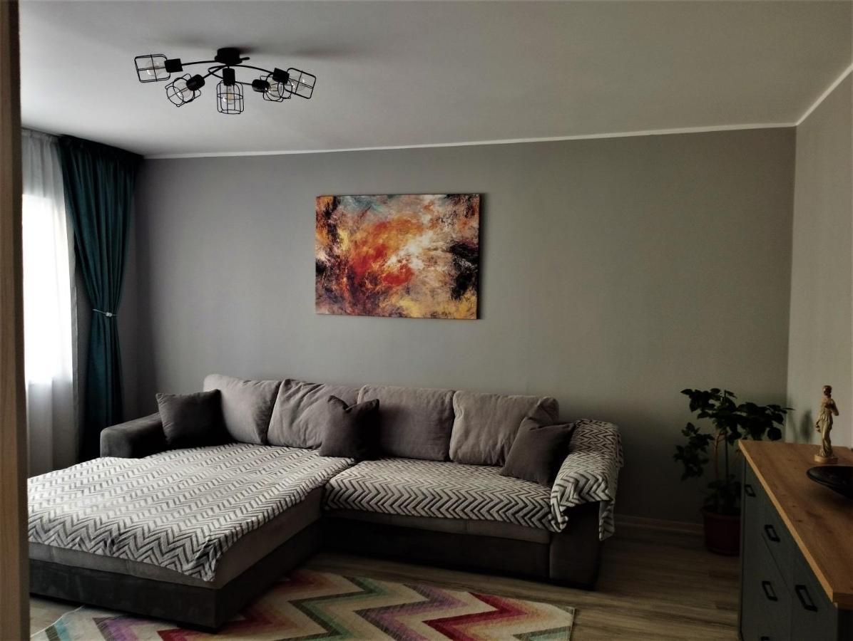 Central Lala Apartament Apartment Брашов Екстериор снимка