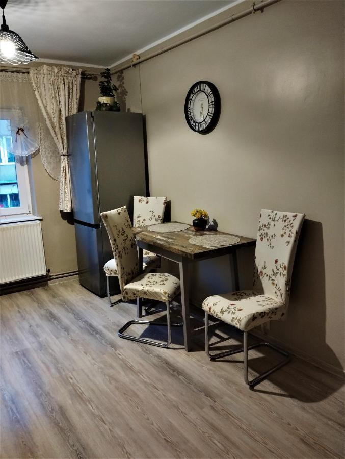 Central Lala Apartament Apartment Брашов Екстериор снимка