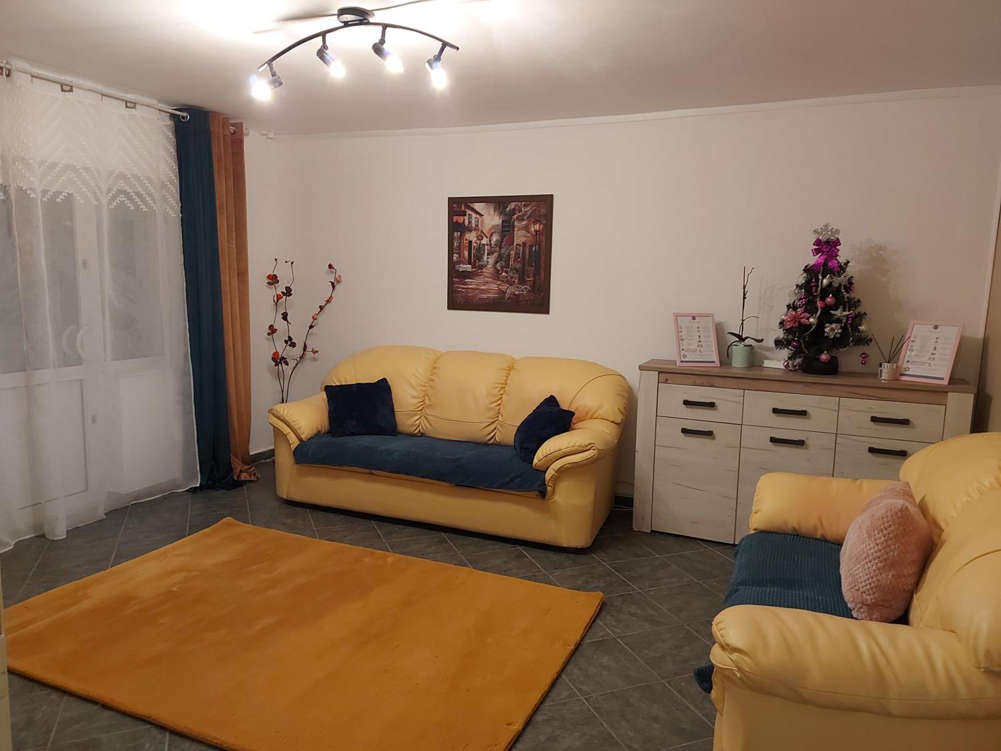 Central Lala Apartament Apartment Брашов Екстериор снимка